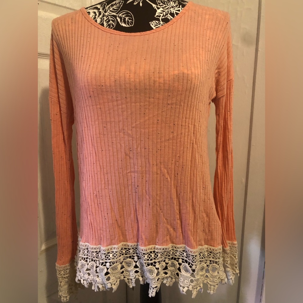 Long sleeved pullover top with white lace